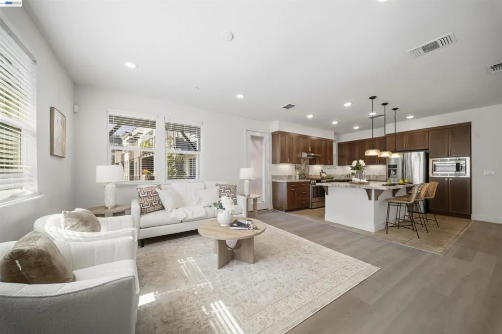 479 Diller St Alameda, CA 94501