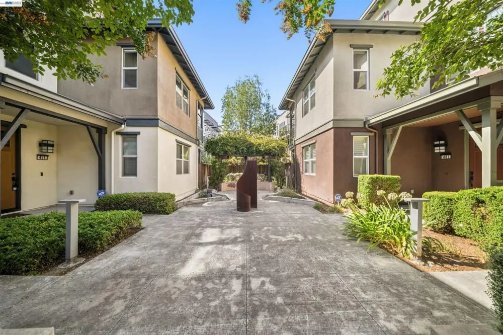 479 Diller St Alameda, CA 94501