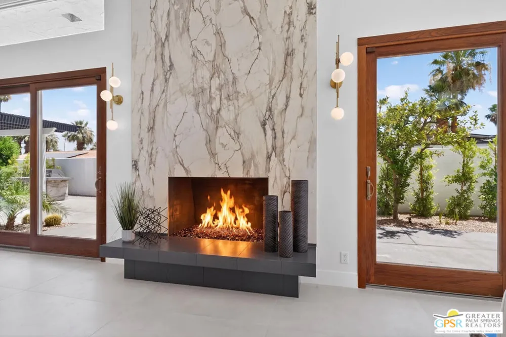 2078 S Chico Drive Palm Springs, CA 92264