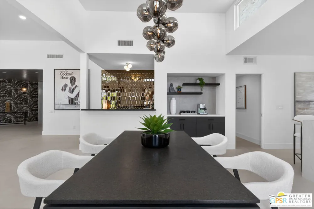 2078 S Chico Drive Palm Springs, CA 92264