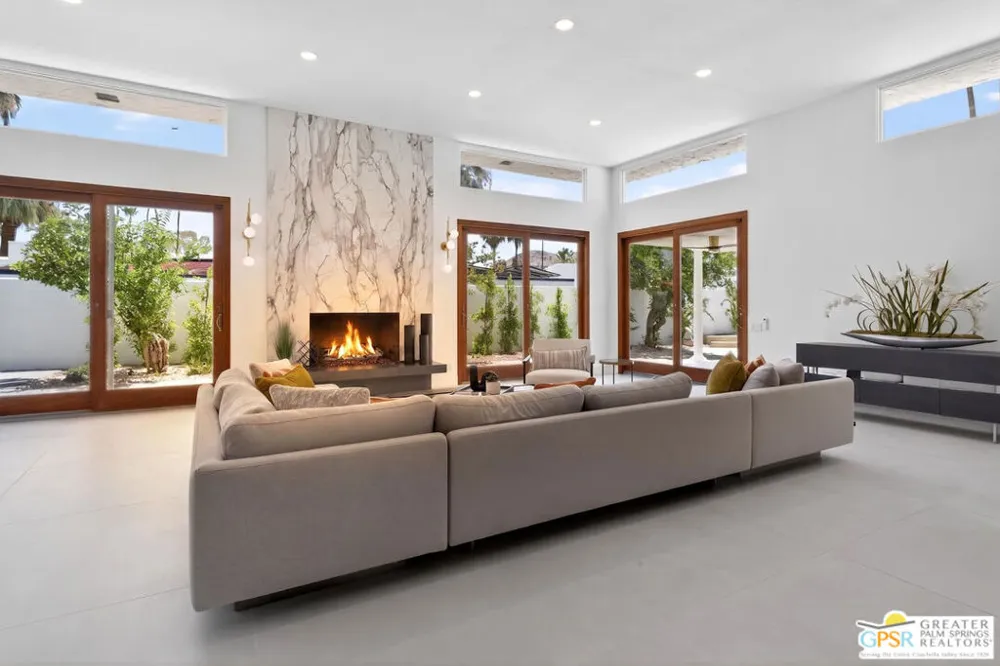2078 S Chico Drive Palm Springs, CA 92264