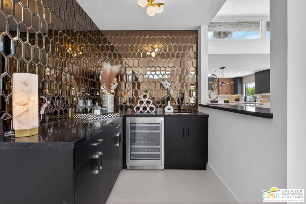 2078 S Chico Drive Palm Springs, CA 92264