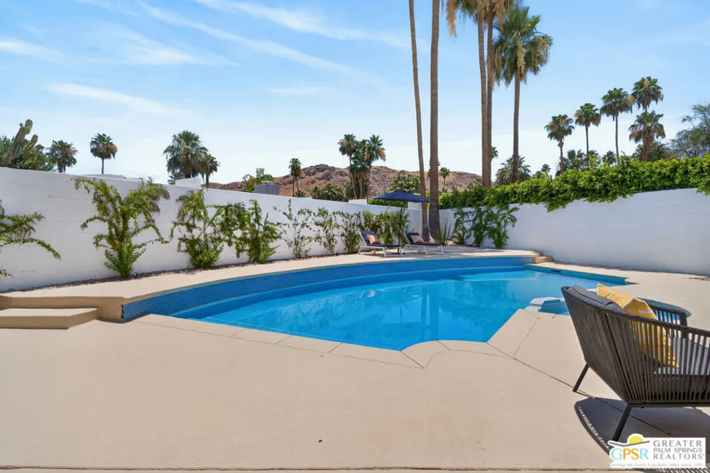 2078 S Chico Drive Palm Springs, CA 92264