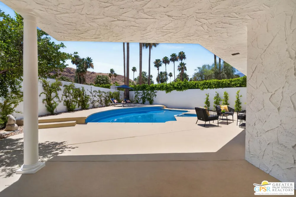 2078 S Chico Drive Palm Springs, CA 92264