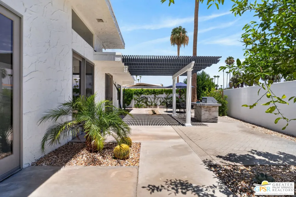 2078 S Chico Drive Palm Springs, CA 92264