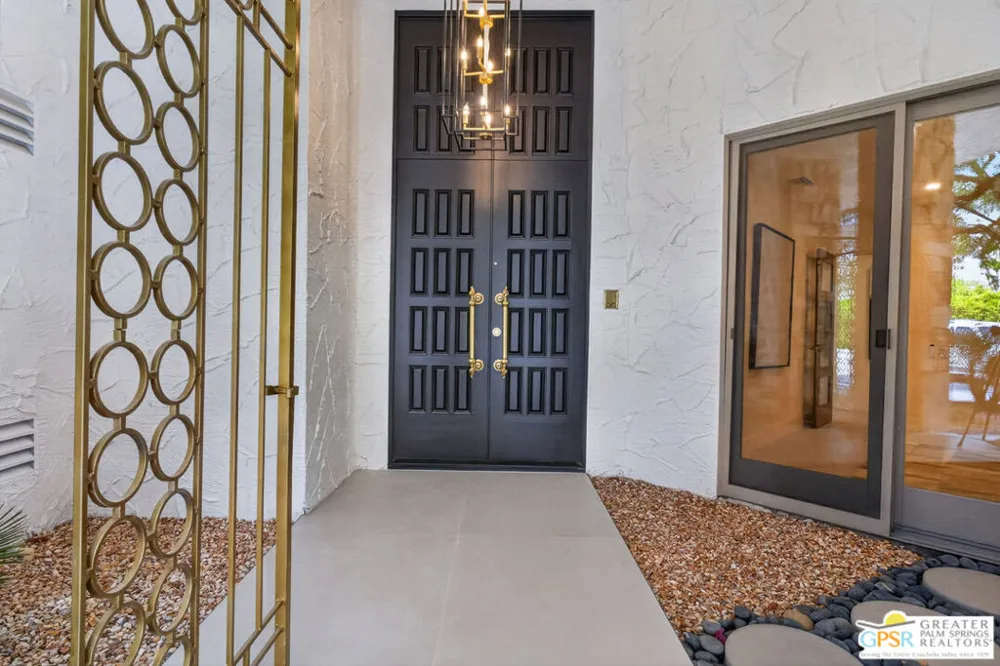 2078 S Chico Drive Palm Springs, CA 92264