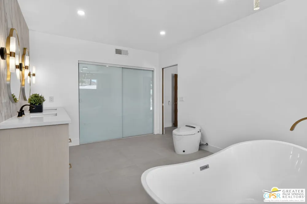 2078 S Chico Drive Palm Springs, CA 92264
