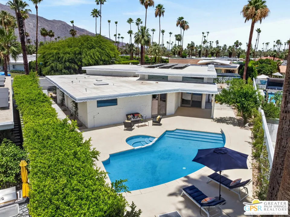 2078 S Chico Drive Palm Springs, CA 92264