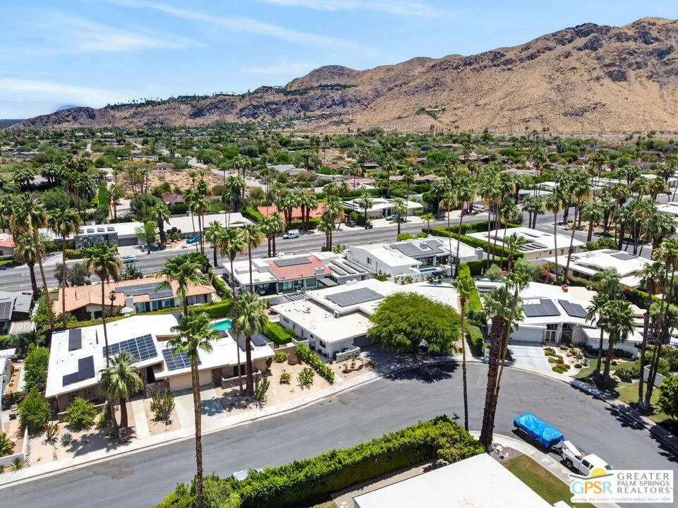 2078 S Chico Drive Palm Springs, CA 92264