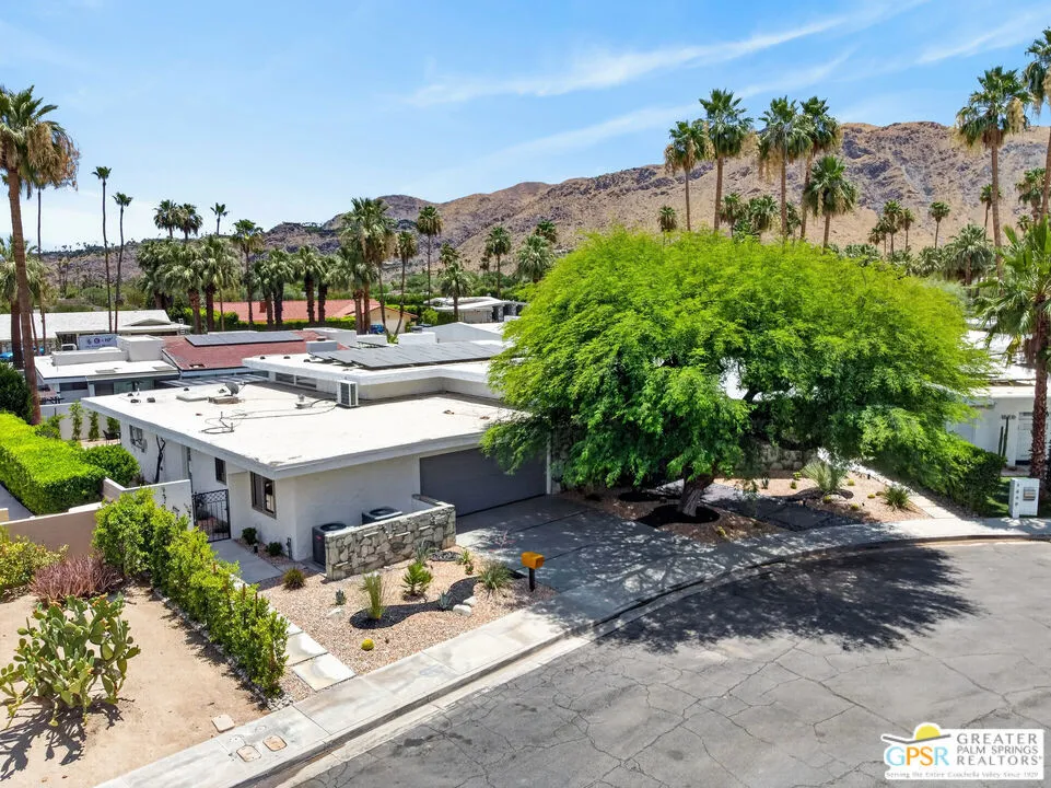 2078 S Chico Drive Palm Springs, CA 92264