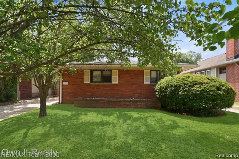 219 W 12 Mile Rd Unit C Road