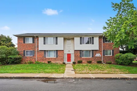 25325 Shiawassee Circle #204