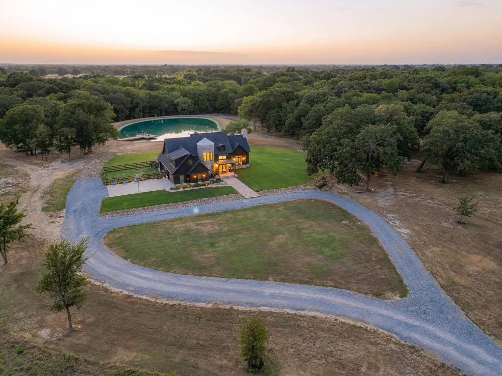 1589 County Road 4720 Wolfe City, TX 75496