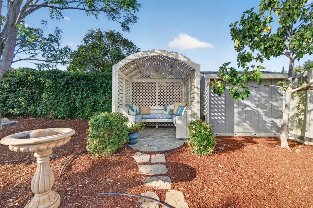 17445 Pleasant View Avenue Monte Sereno, CA 95030