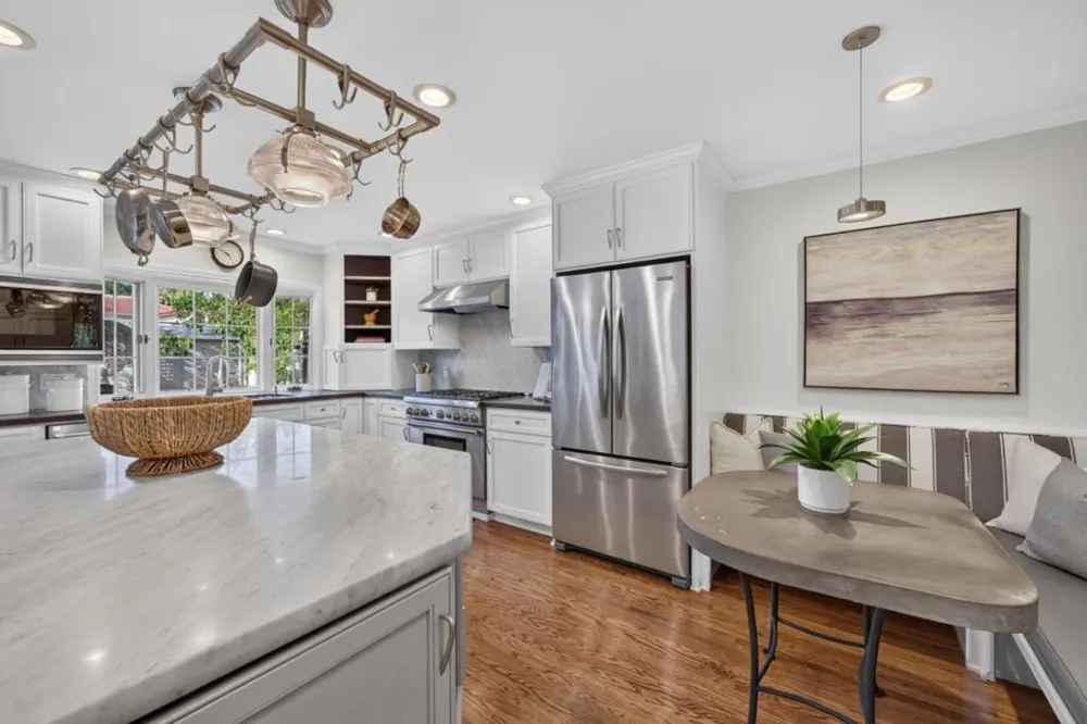 17445 Pleasant View Avenue Monte Sereno, CA 95030