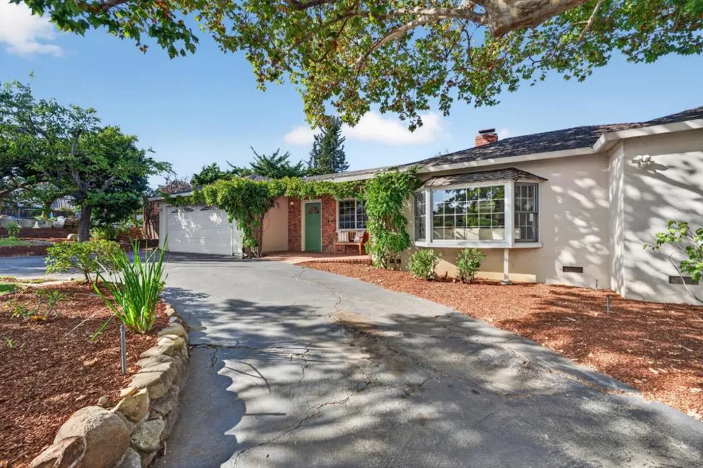 17445 Pleasant View Avenue Monte Sereno, CA 95030