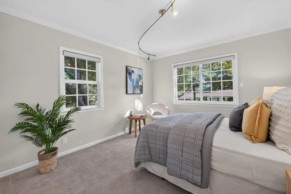17445 Pleasant View Avenue Monte Sereno, CA 95030