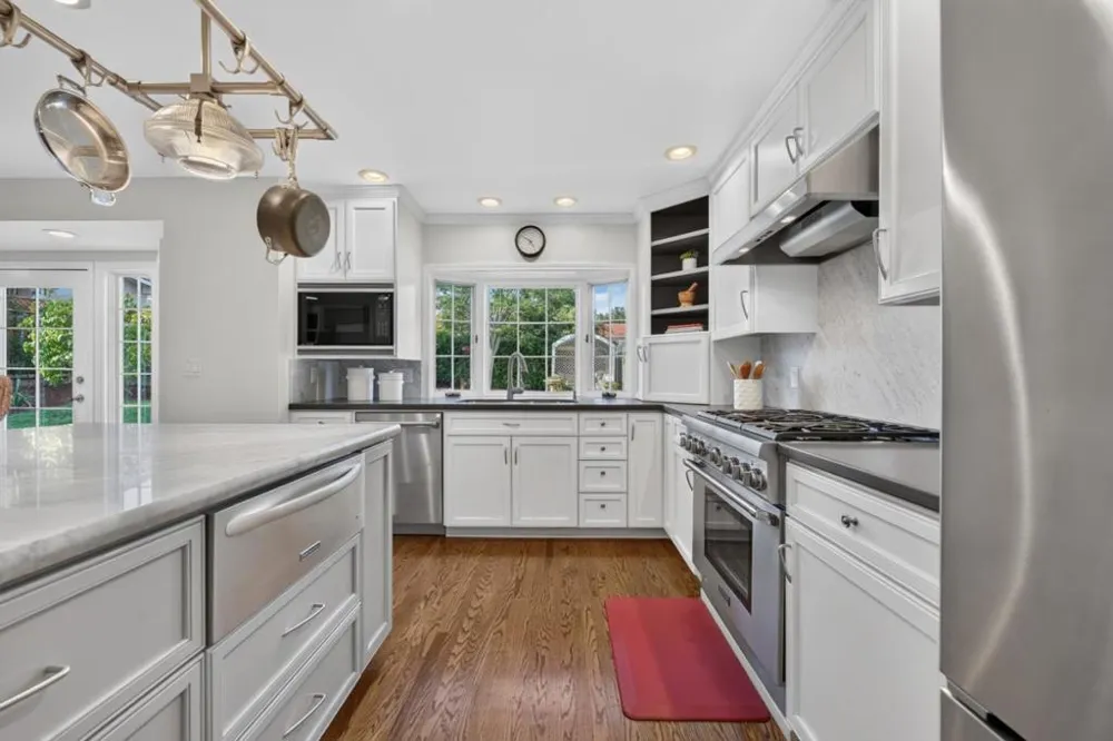 17445 Pleasant View Avenue Monte Sereno, CA 95030