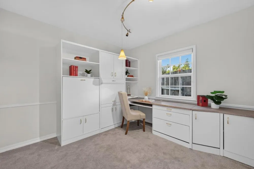 17445 Pleasant View Avenue Monte Sereno, CA 95030
