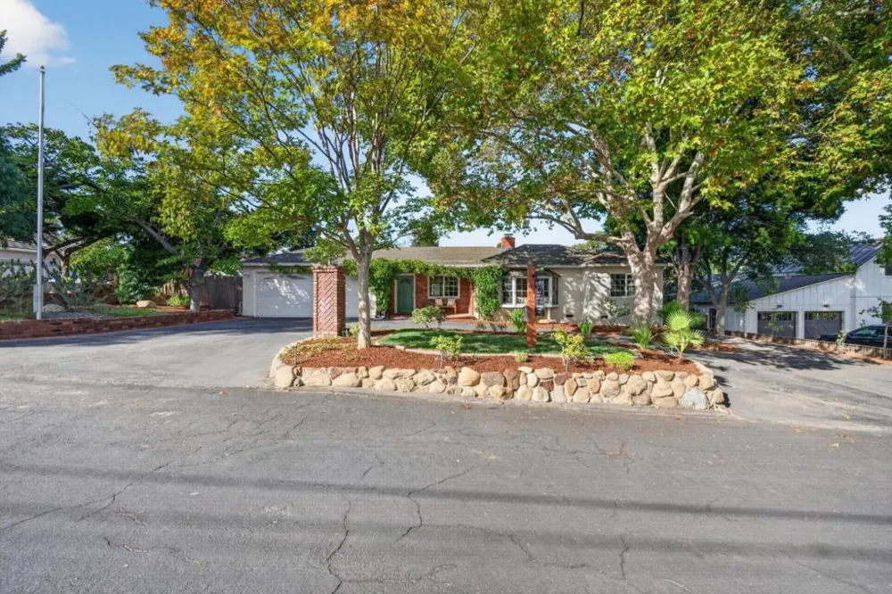 17445 Pleasant View Avenue Monte Sereno, CA 95030
