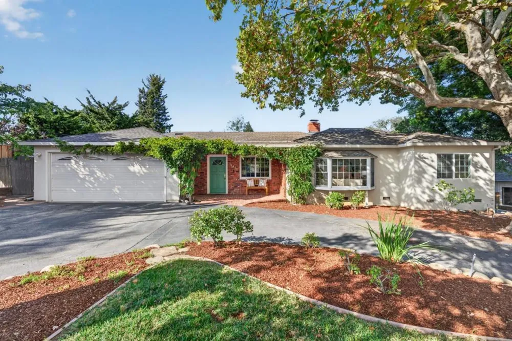 17445 Pleasant View Avenue Monte Sereno, CA 95030