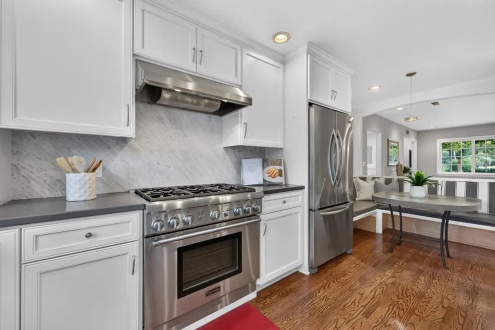 17445 Pleasant View Avenue Monte Sereno, CA 95030