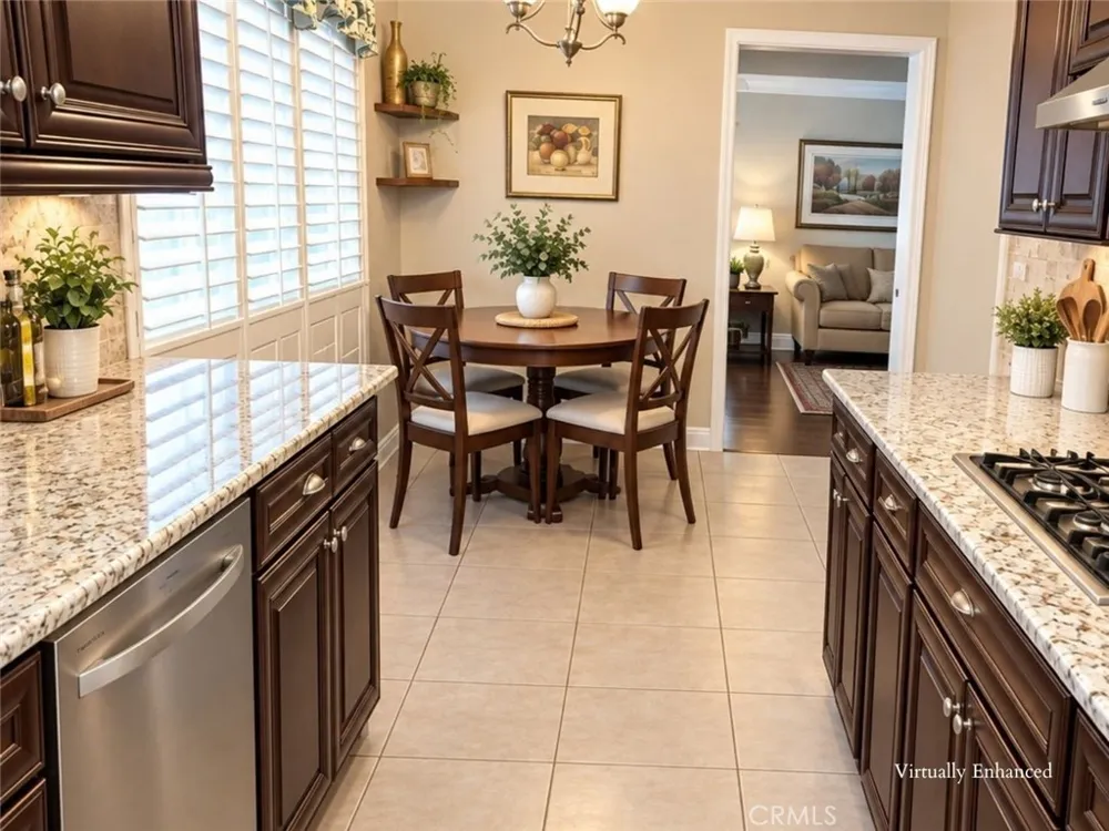 16034 Hawthorne Fontana, CA 92335
