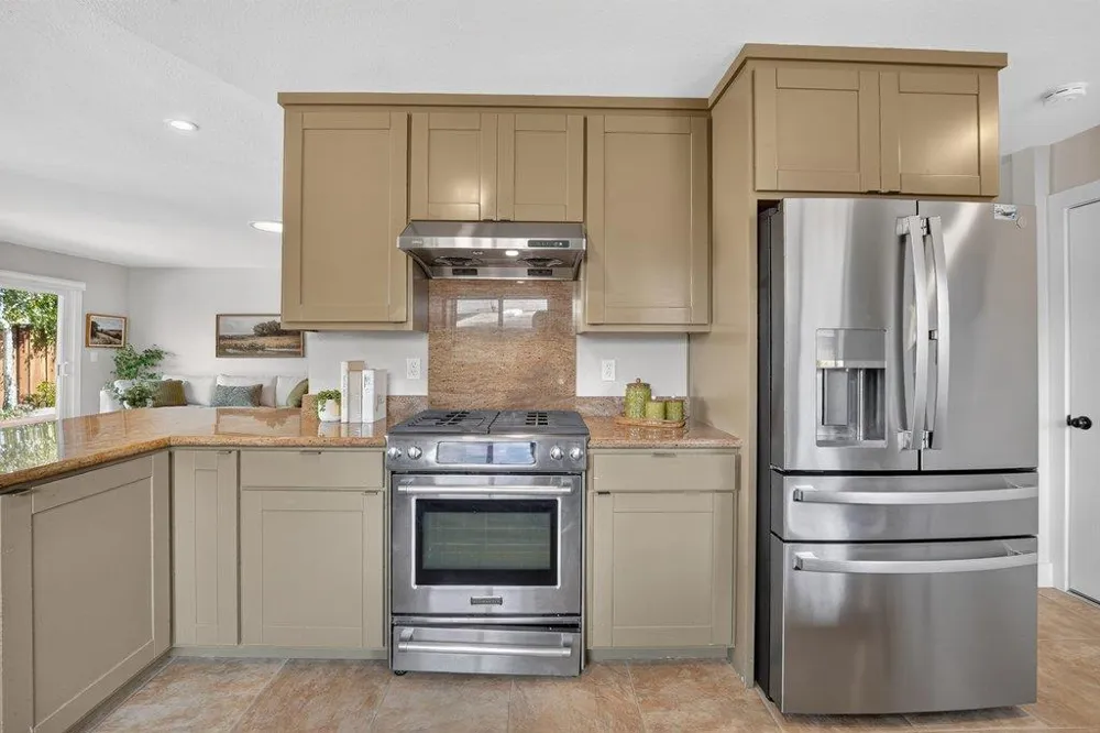 722 Heather Court Watsonville, CA 95076