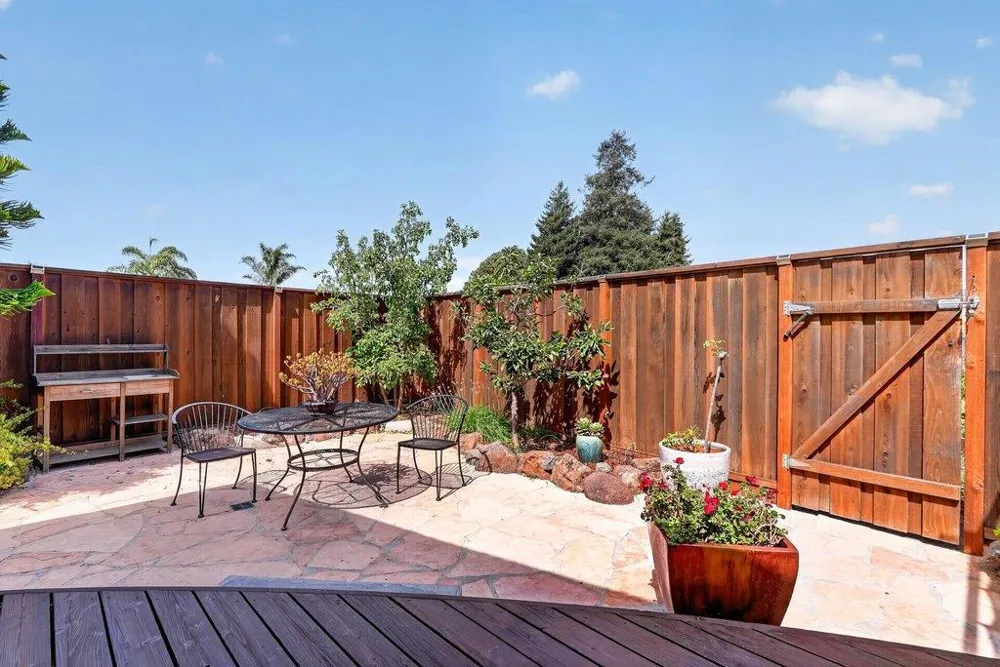 722 Heather Court Watsonville, CA 95076