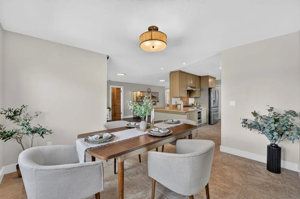 722 Heather Court Watsonville, CA 95076
