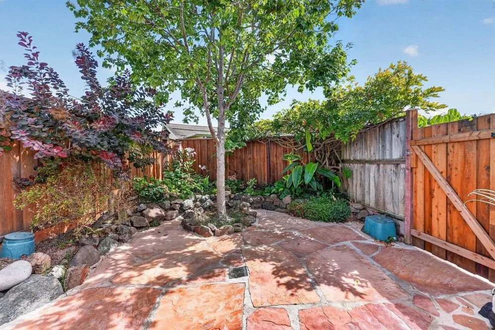 722 Heather Court Watsonville, CA 95076