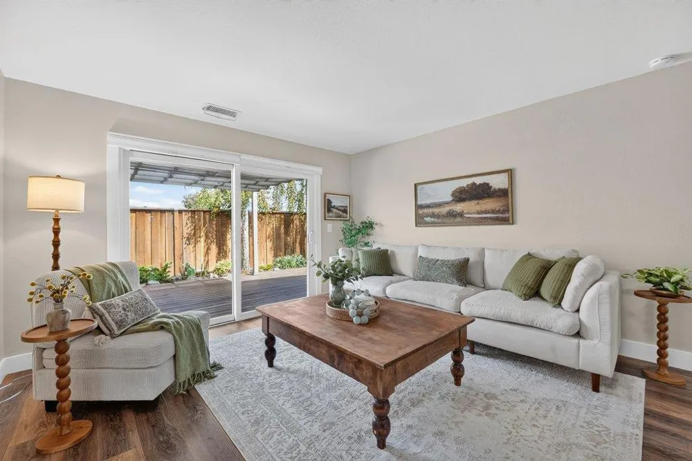 722 Heather Court Watsonville, CA 95076