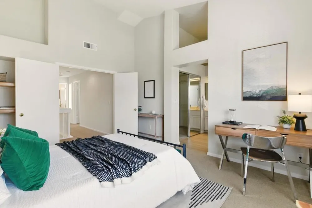 583 Shoal Circle Redwood City, CA 94065