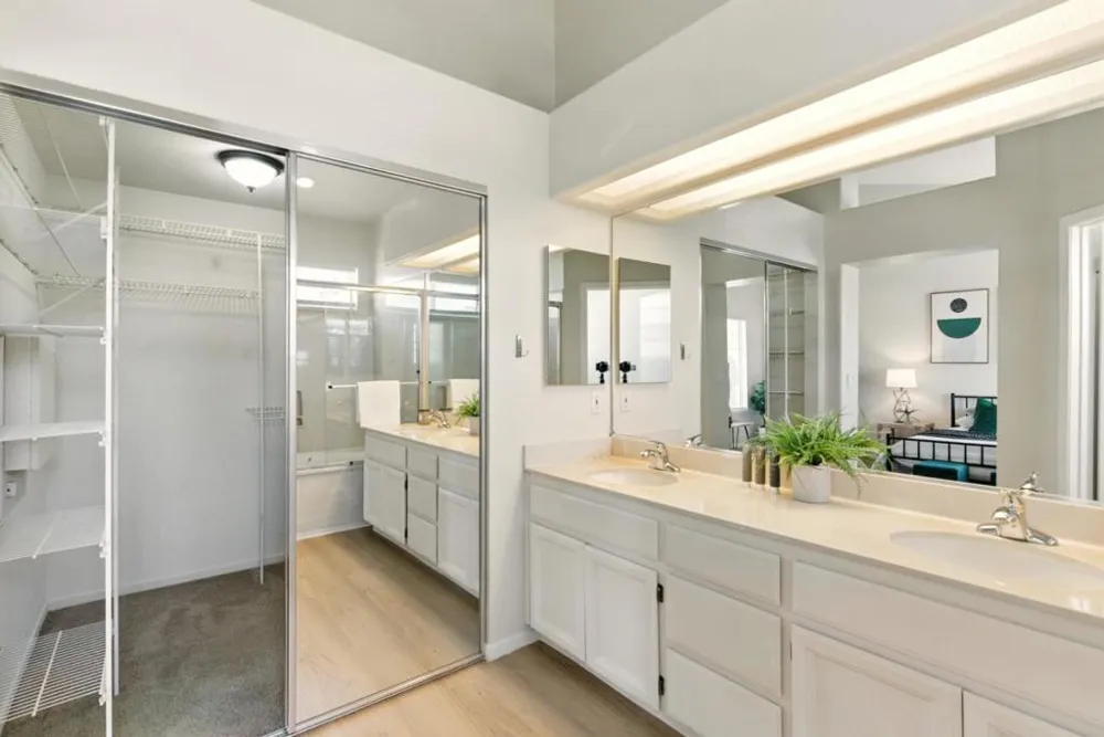 583 Shoal Circle Redwood City, CA 94065
