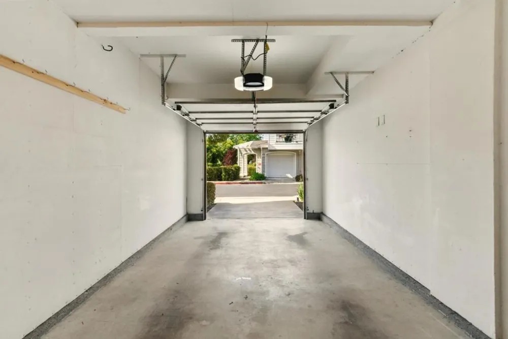 583 Shoal Circle Redwood City, CA 94065