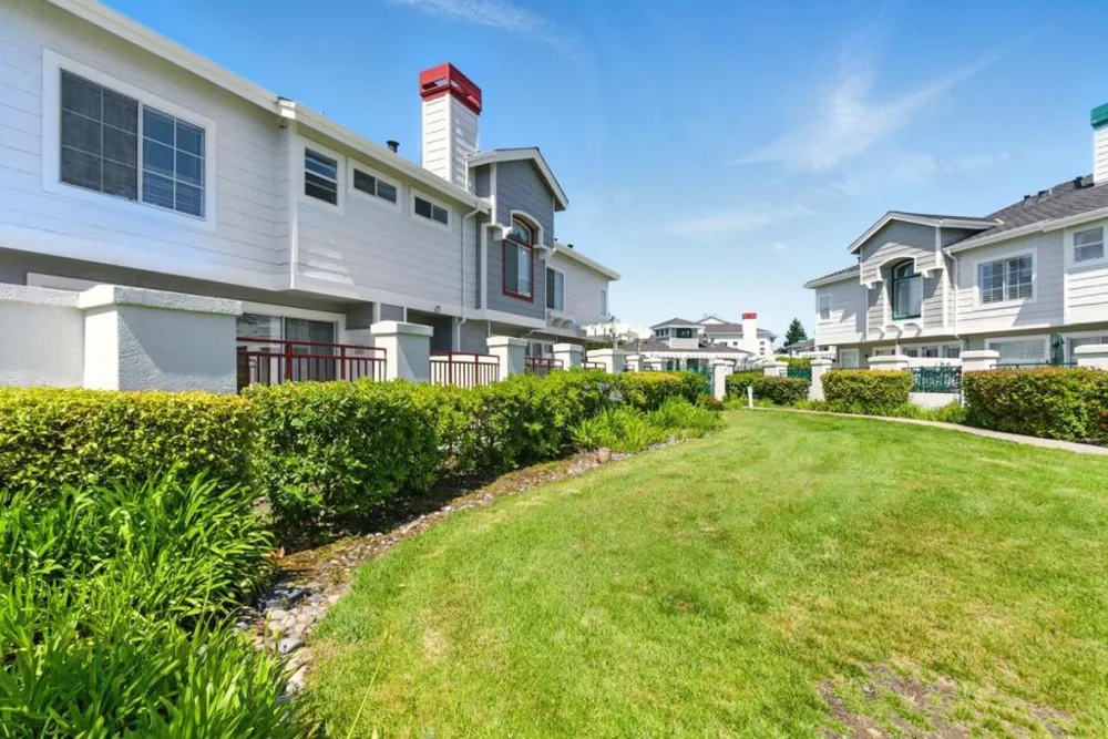 583 Shoal Circle Redwood City, CA 94065