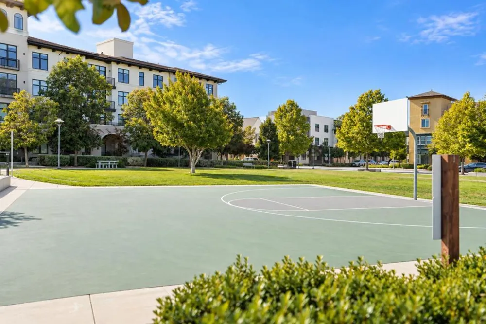 2823 Olivares Lane San Mateo, CA 94403