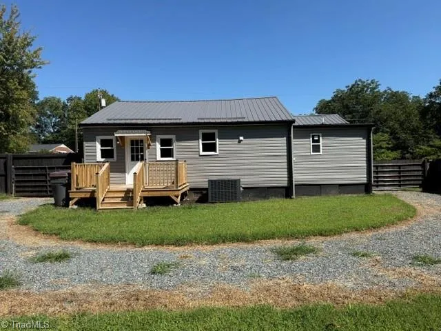 1009 Poplar Street Reidsville, NC 27320