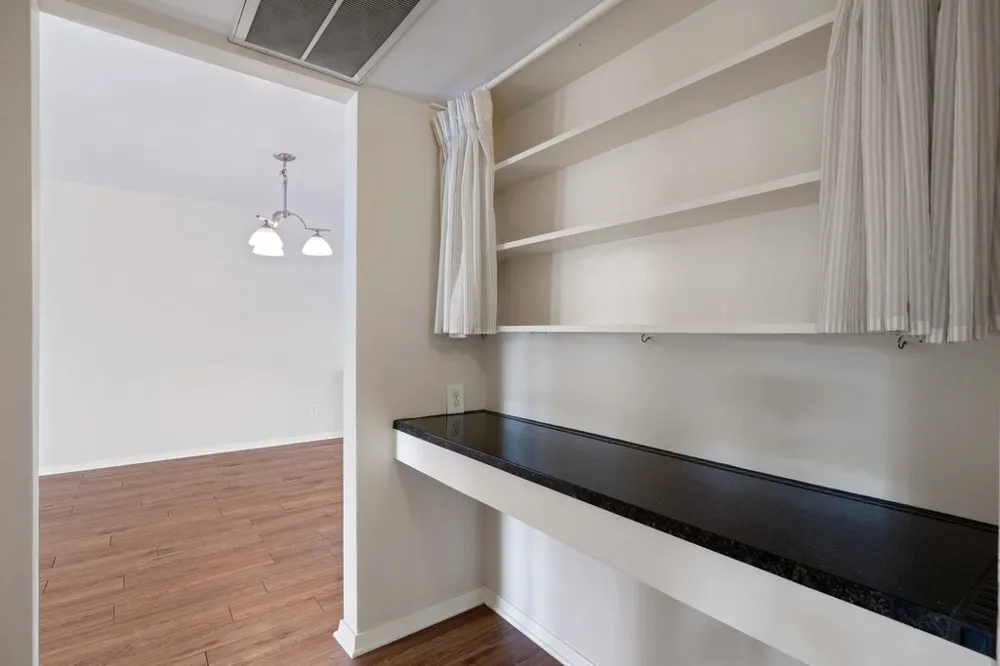 1210 Windsor Road #209 Austin, TX 78703