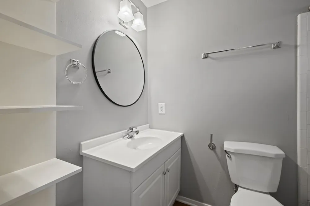 1210 Windsor Road #209 Austin, TX 78703