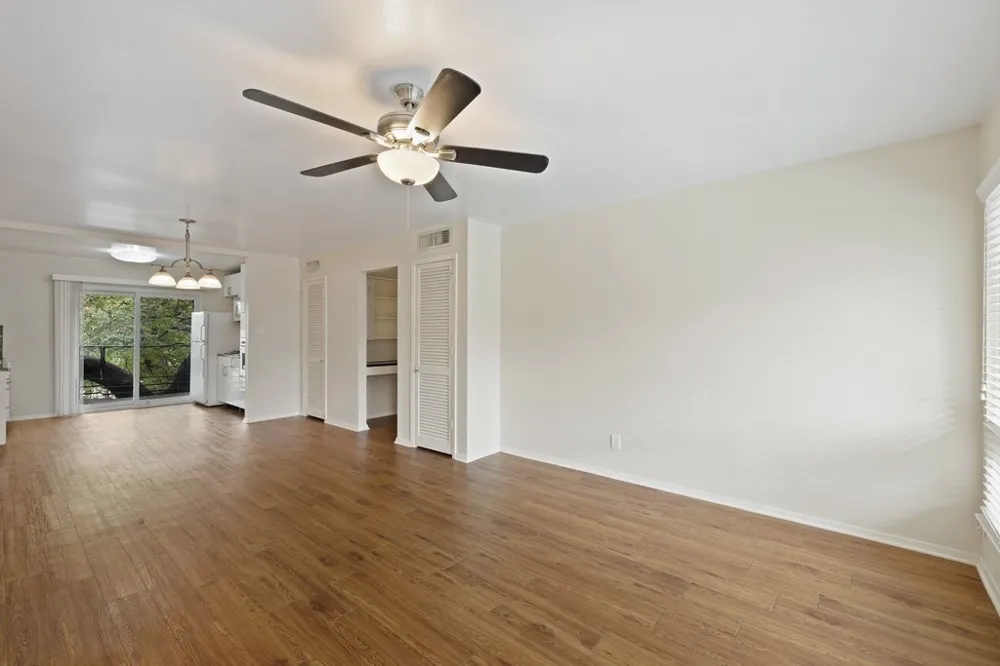 1210 Windsor Road #209 Austin, TX 78703