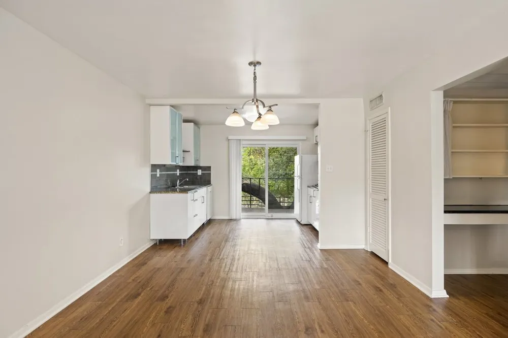 1210 Windsor Road #209 Austin, TX 78703