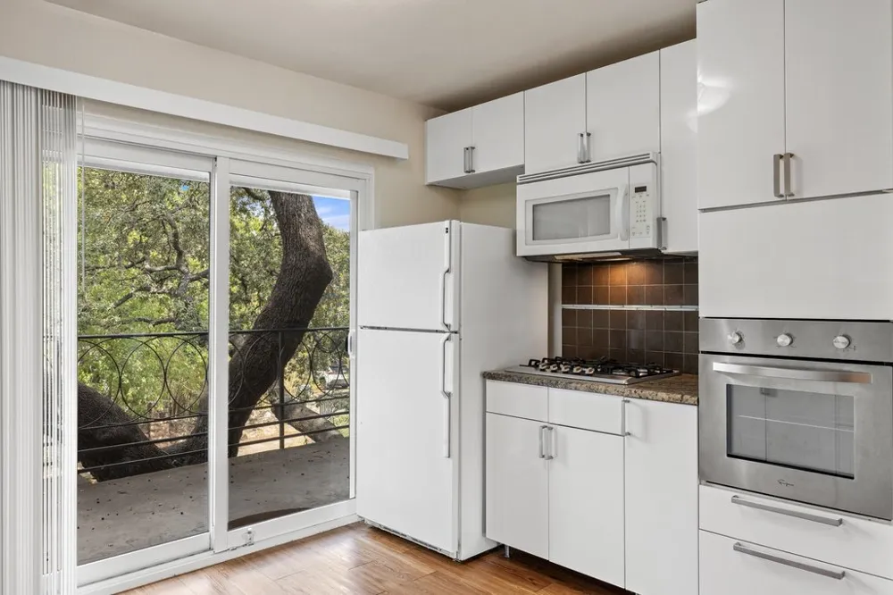 1210 Windsor Road #209 Austin, TX 78703