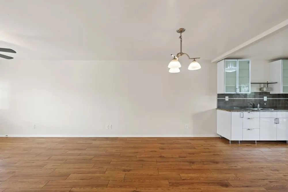 1210 Windsor Road #209 Austin, TX 78703