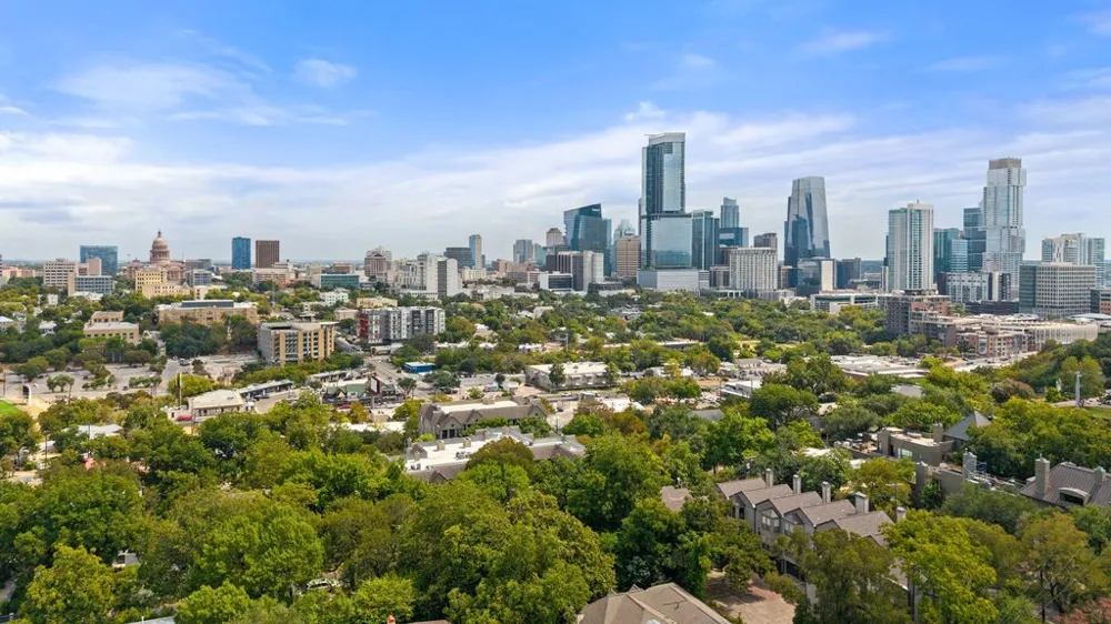 1210 Windsor Road #209 Austin, TX 78703