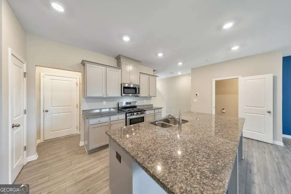 1005 Cherryfield RUN Marietta, GA 30008