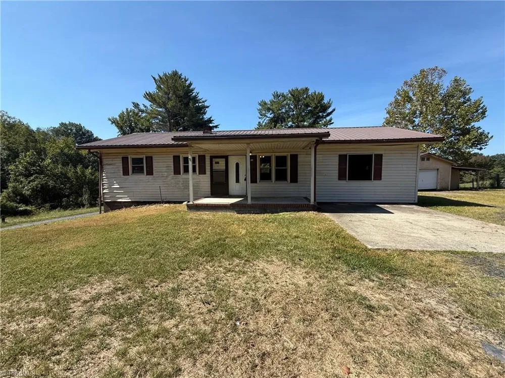 5170 NC Highway 700 Eden, NC 27288