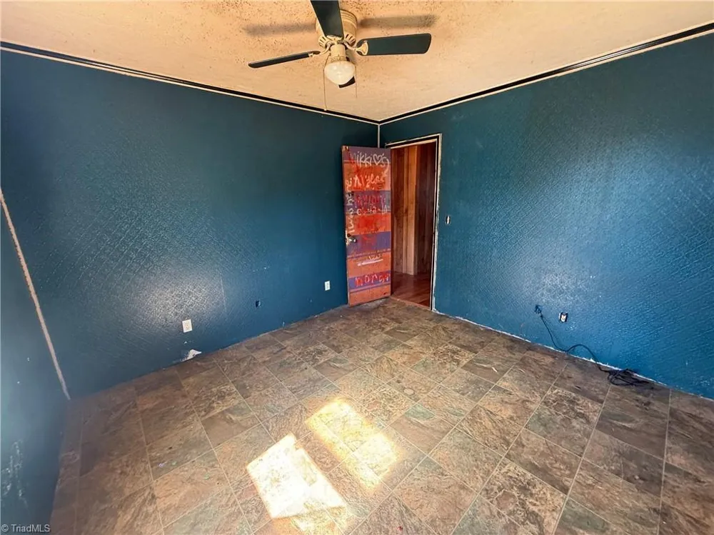 5170 NC Highway 700 Eden, NC 27288