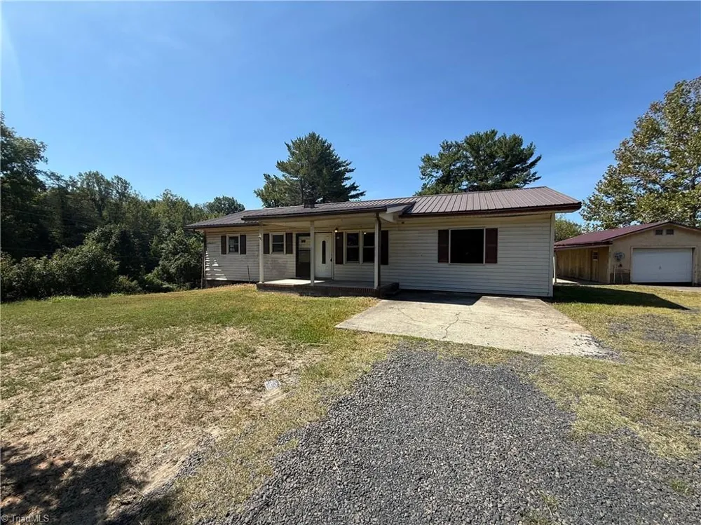 5170 NC Highway 700 Eden, NC 27288