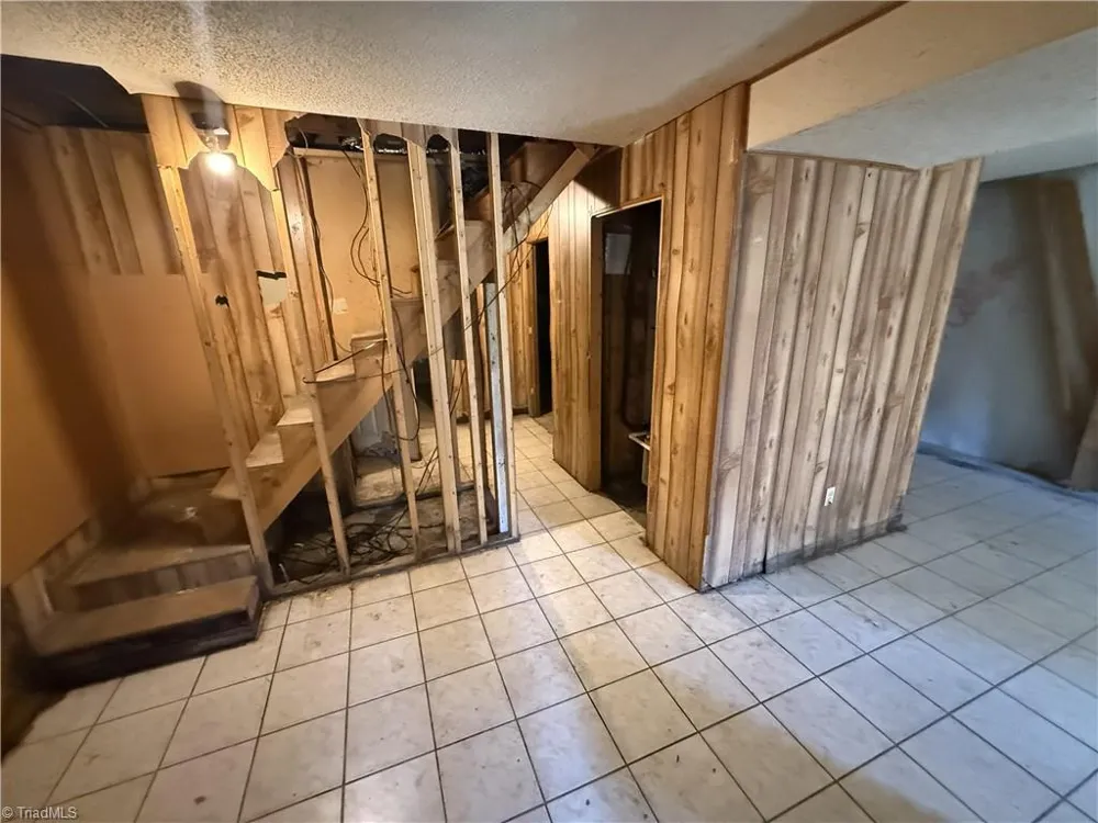 5170 NC Highway 700 Eden, NC 27288